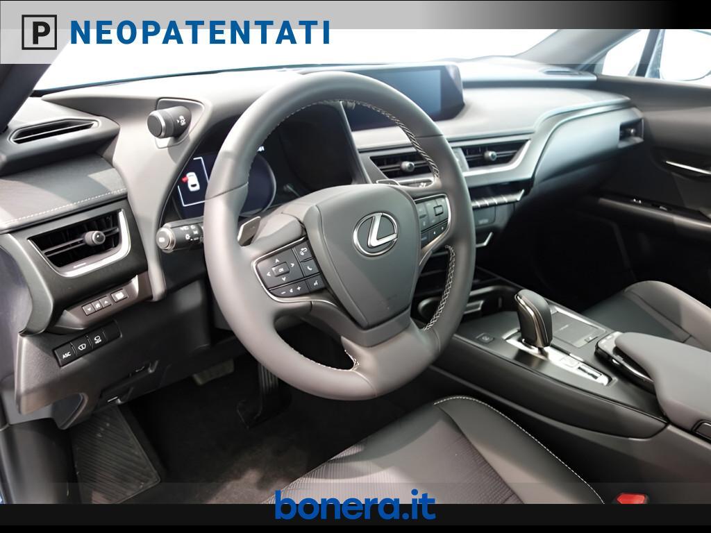Lexus UX 300 e Luxury 2WD