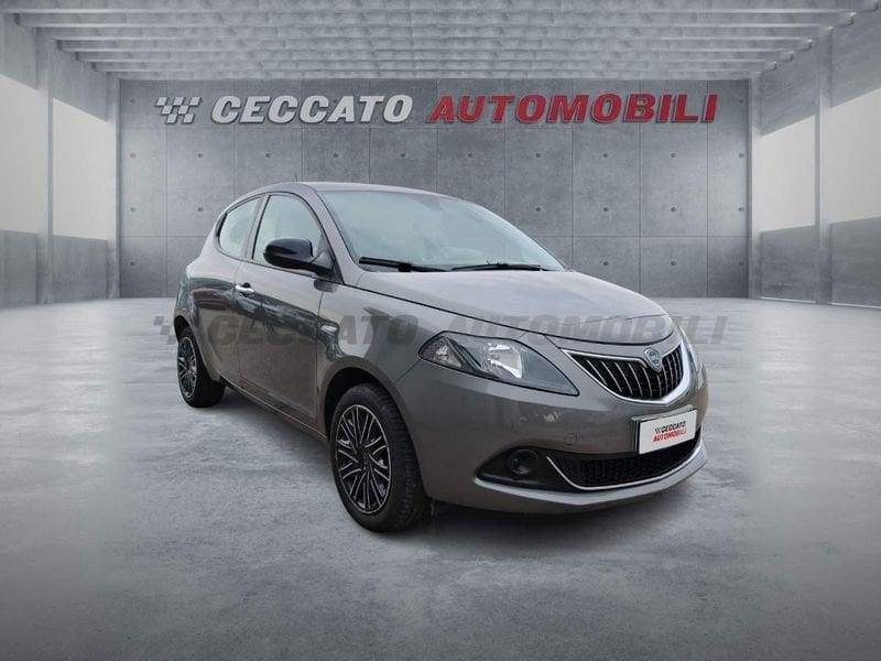 Lancia Ypsilon Ypsilon 1.0 firefly hybrid Silver s&s 70cv 5p.ti