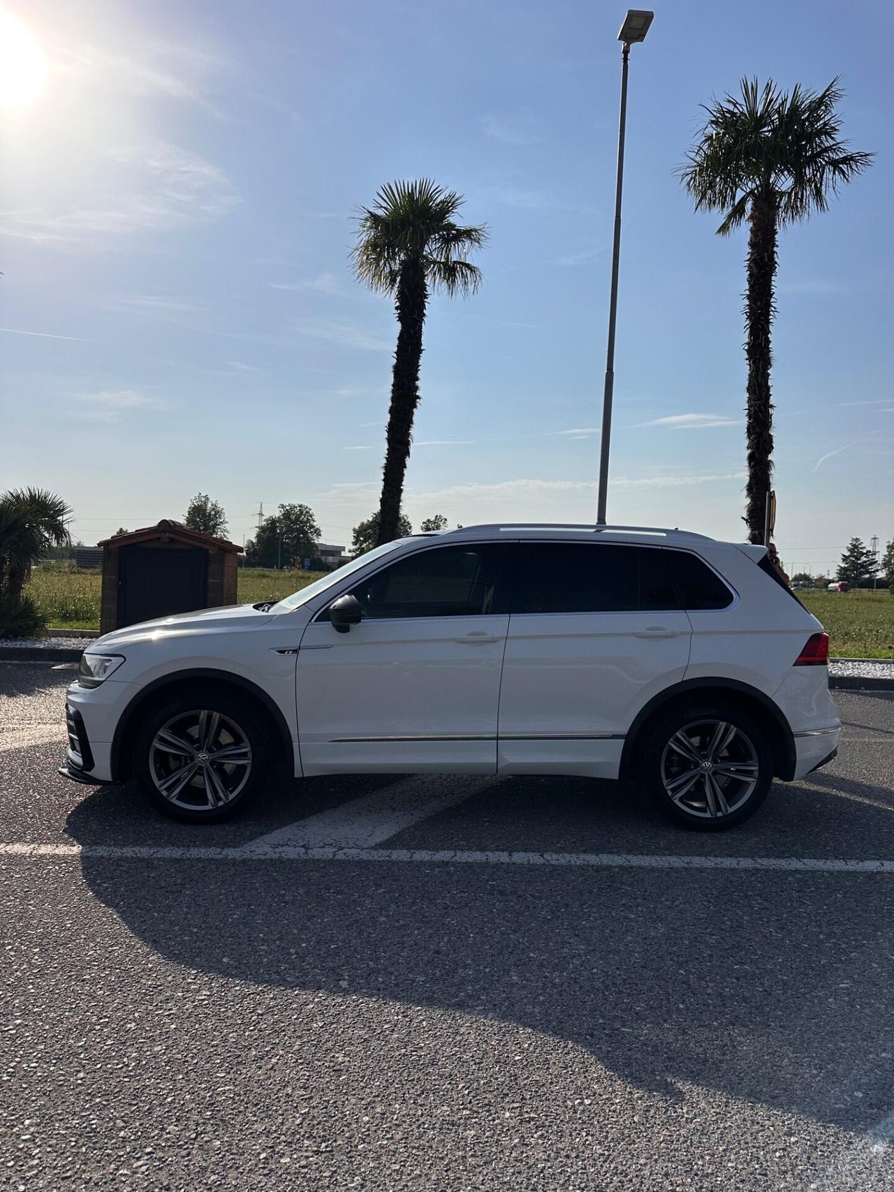 Volkswagen Tiguan 2.0 TDI SCR DSG 4MOTION Executive BMT