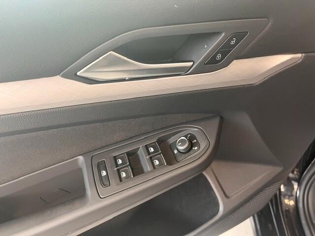 Volkswagen Golf 1.0 eTSI EVO DSG Life
