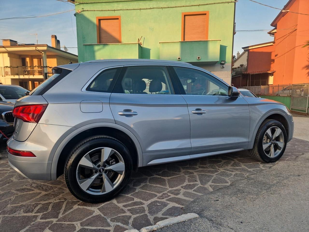 Audi Q5 40 TDI 204 CV quattro S tronic Business Sport