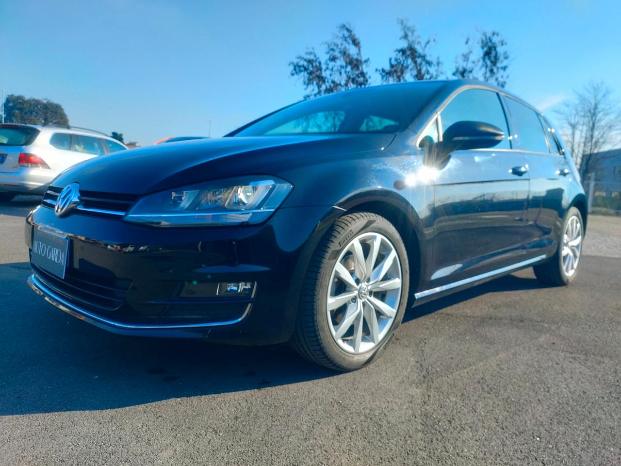 Volkswagen Golf Business 2.0 TDI 5p. Highline FARI A LED