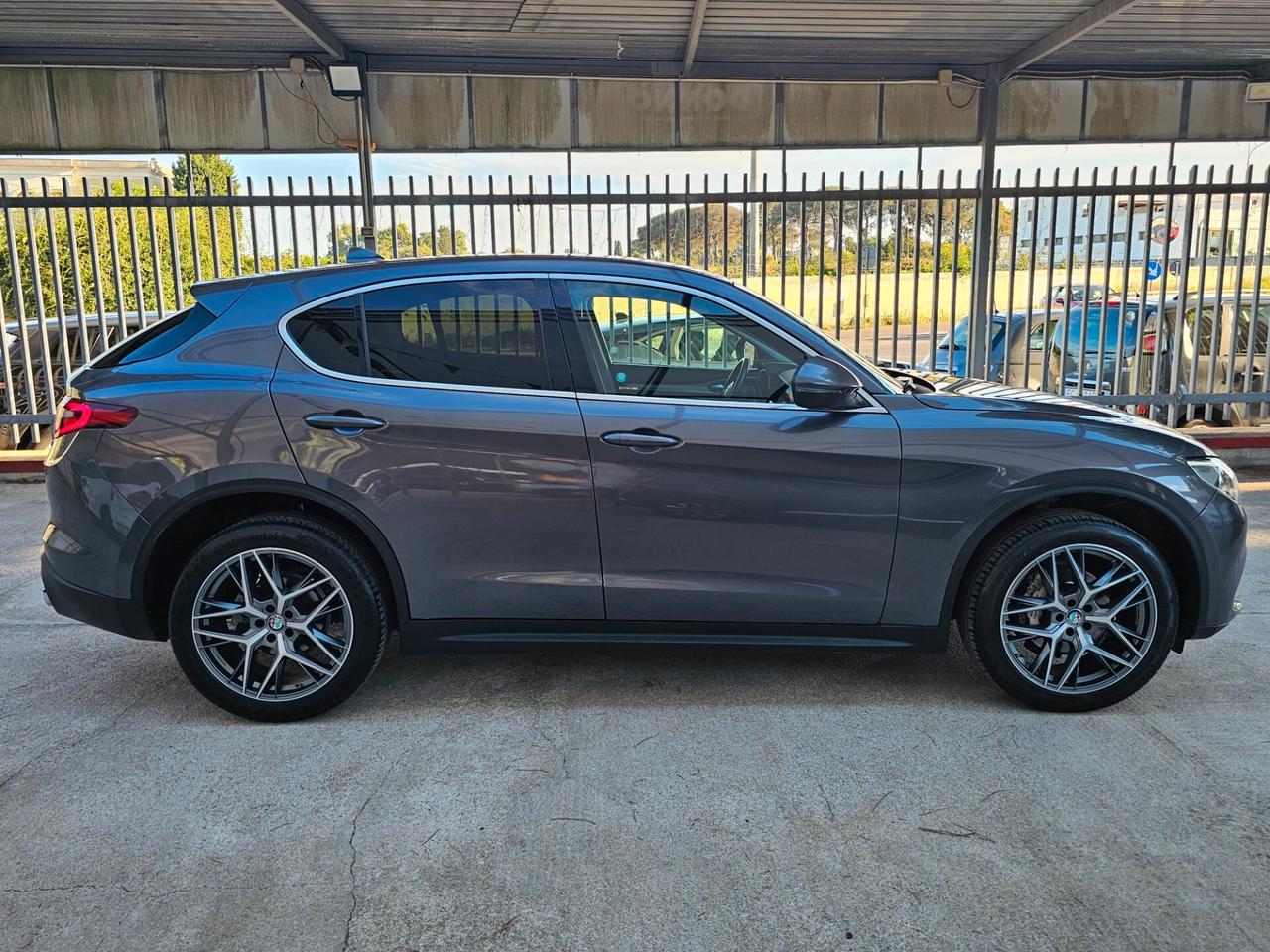 Alfa Romeo Stelvio 2.2 Turbodiesel 210 CV AT8 Q4 Super