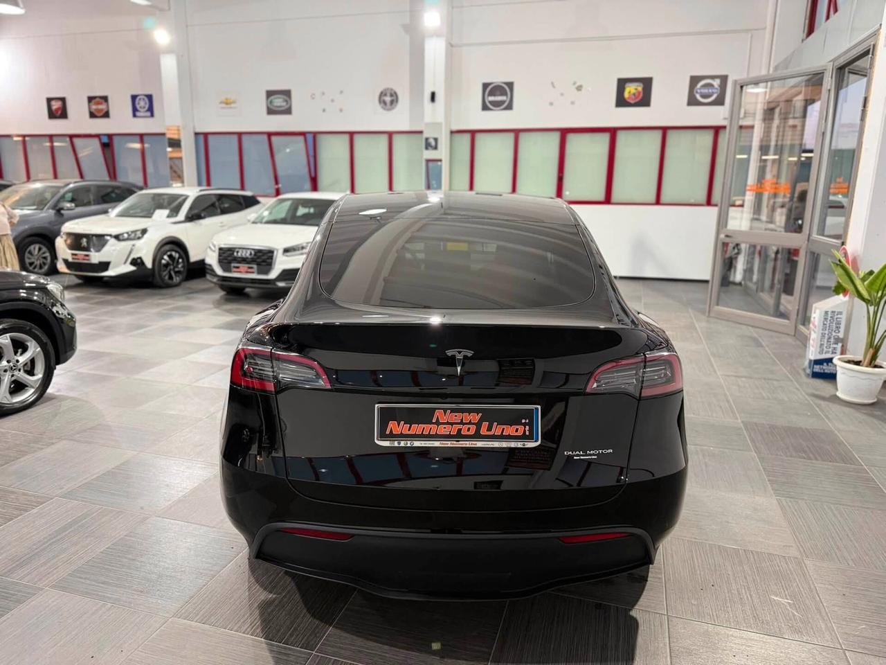 Tesla Model Y Long Range 2024