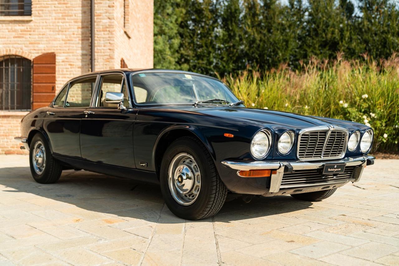 Jaguar XJ 4.2 - JAG00070