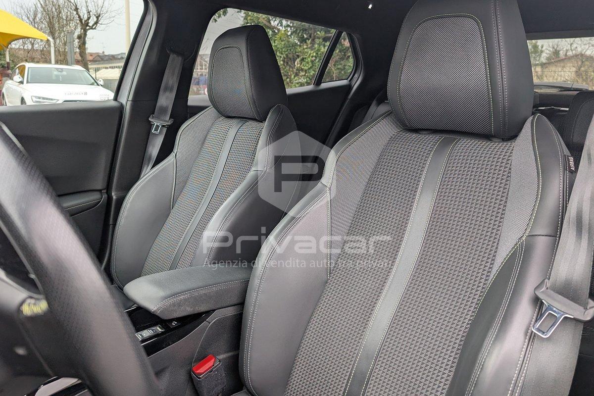 PEUGEOT 2008 BlueHDi 100 S&S GT Line