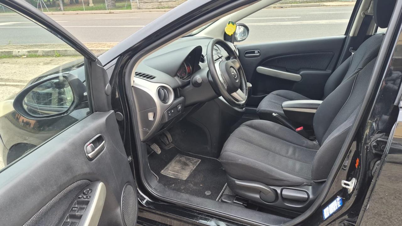 Mazda 2 Mazda2 1.3 16V 86CV 5p. Sport Gen. '09