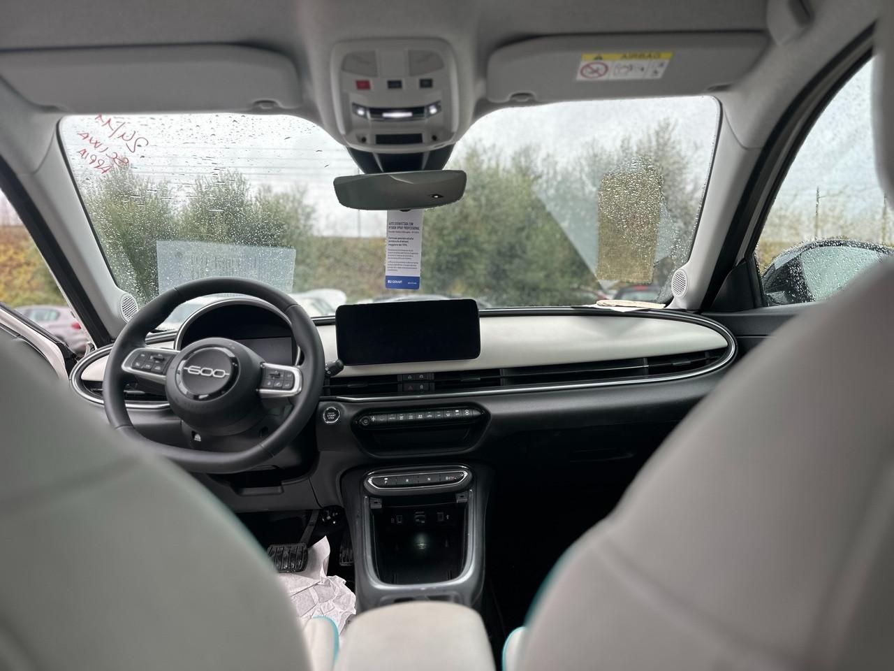 FIAT 600 IV 2023 - 600 1.2 hybrid La Prima 110cv auto