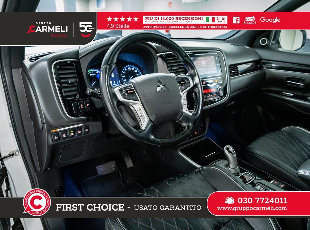 Mitsubishi Outlander 2.4 Mivec PHEV Diamond 4WD CVT