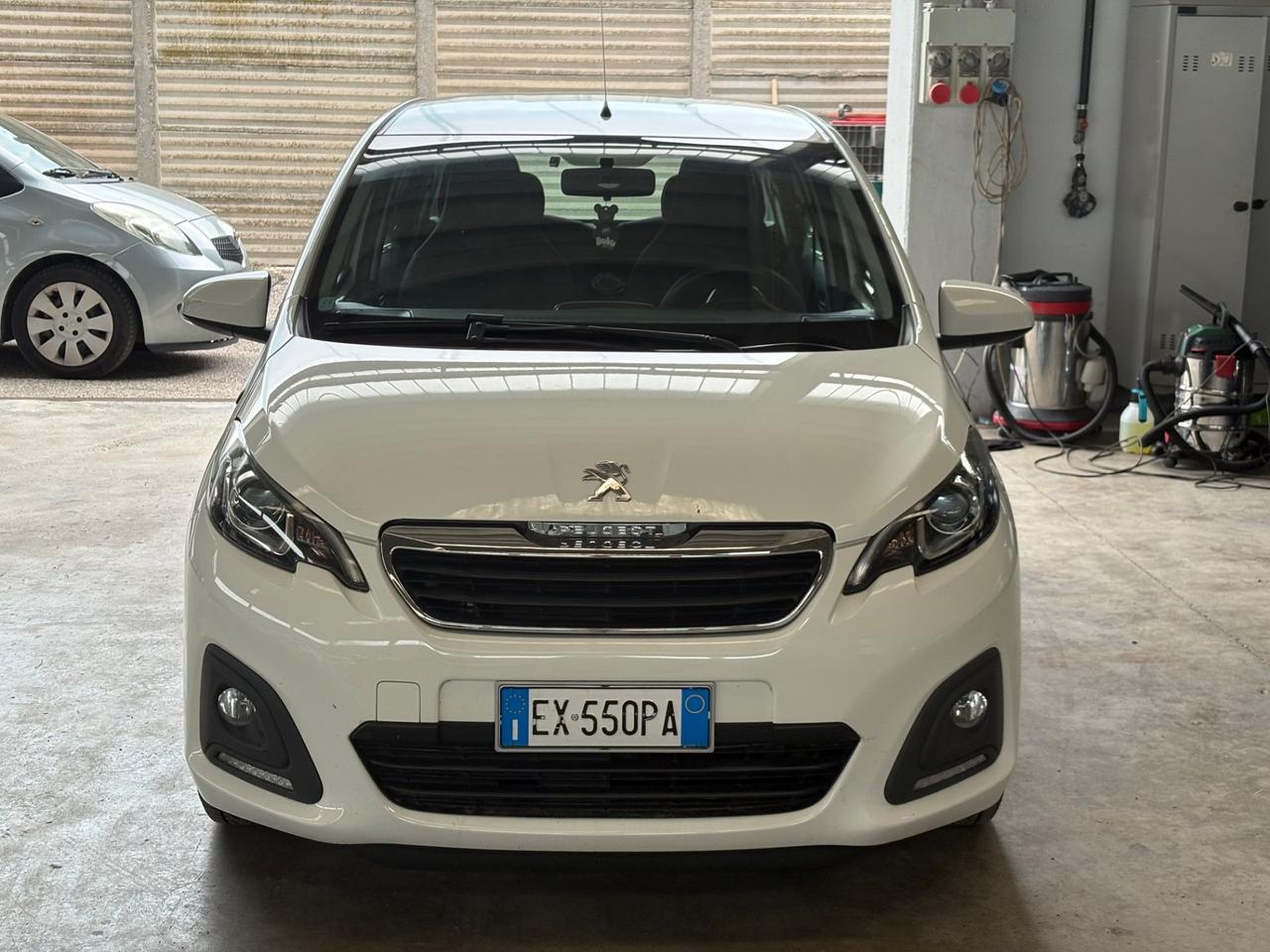 Peugeot 108 VTi 68 5 porte Allure TOP!