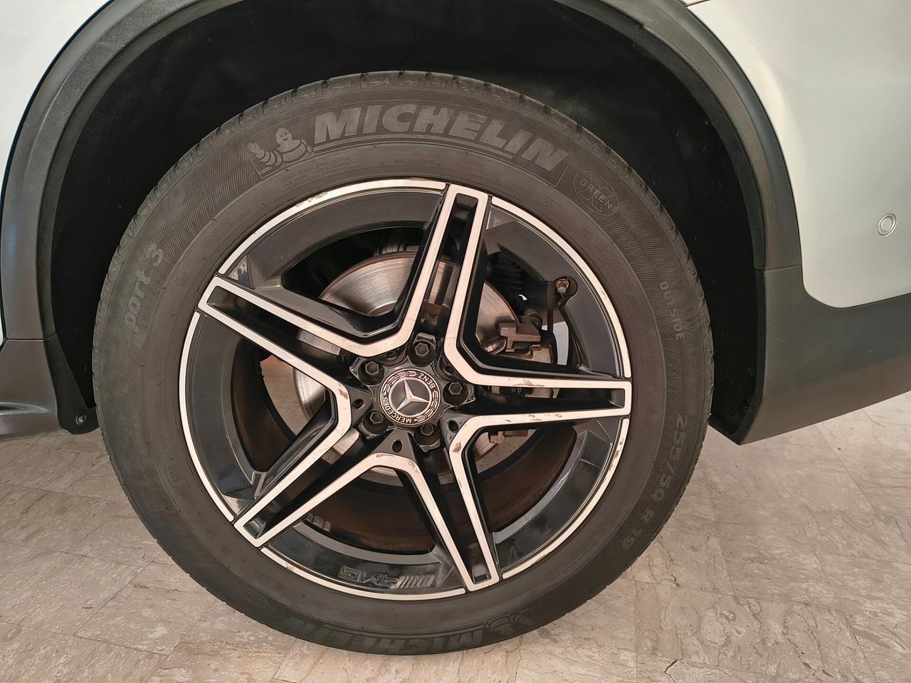 MERCEDES GLC 250 D PREMIUM 4 MATIC AUTO