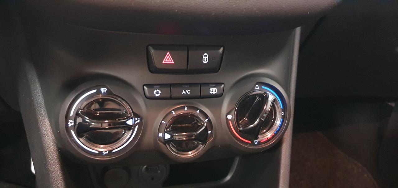 Peugeot 208 HDi 75cv Active
