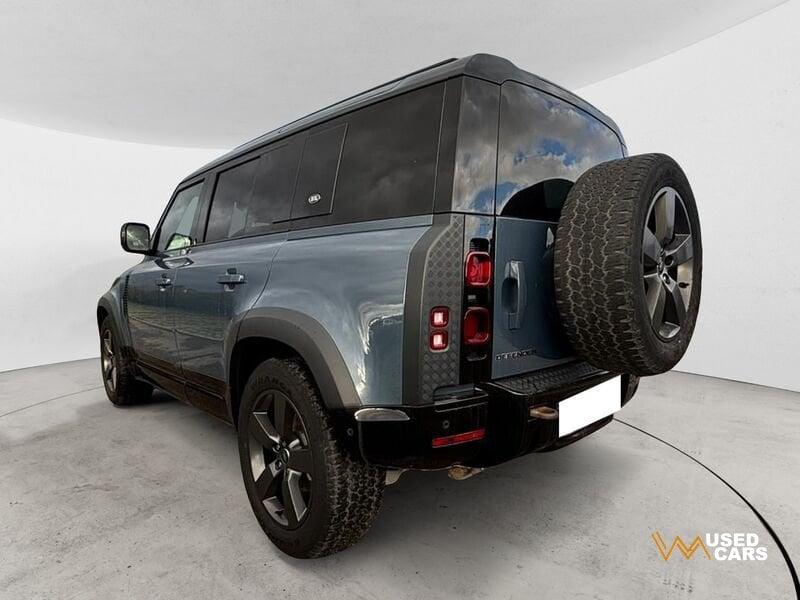 Land Rover Defender 3.0D I6 250 110 X-Dynamic SE AWD auto.