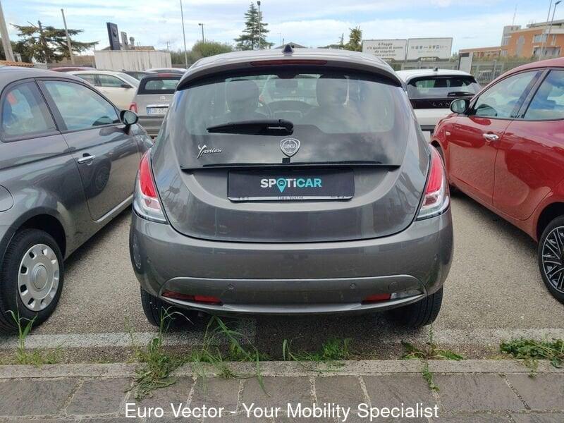 Lancia Ypsilon 0.9 TwinAir 5 porte Metano Ecochic Gold