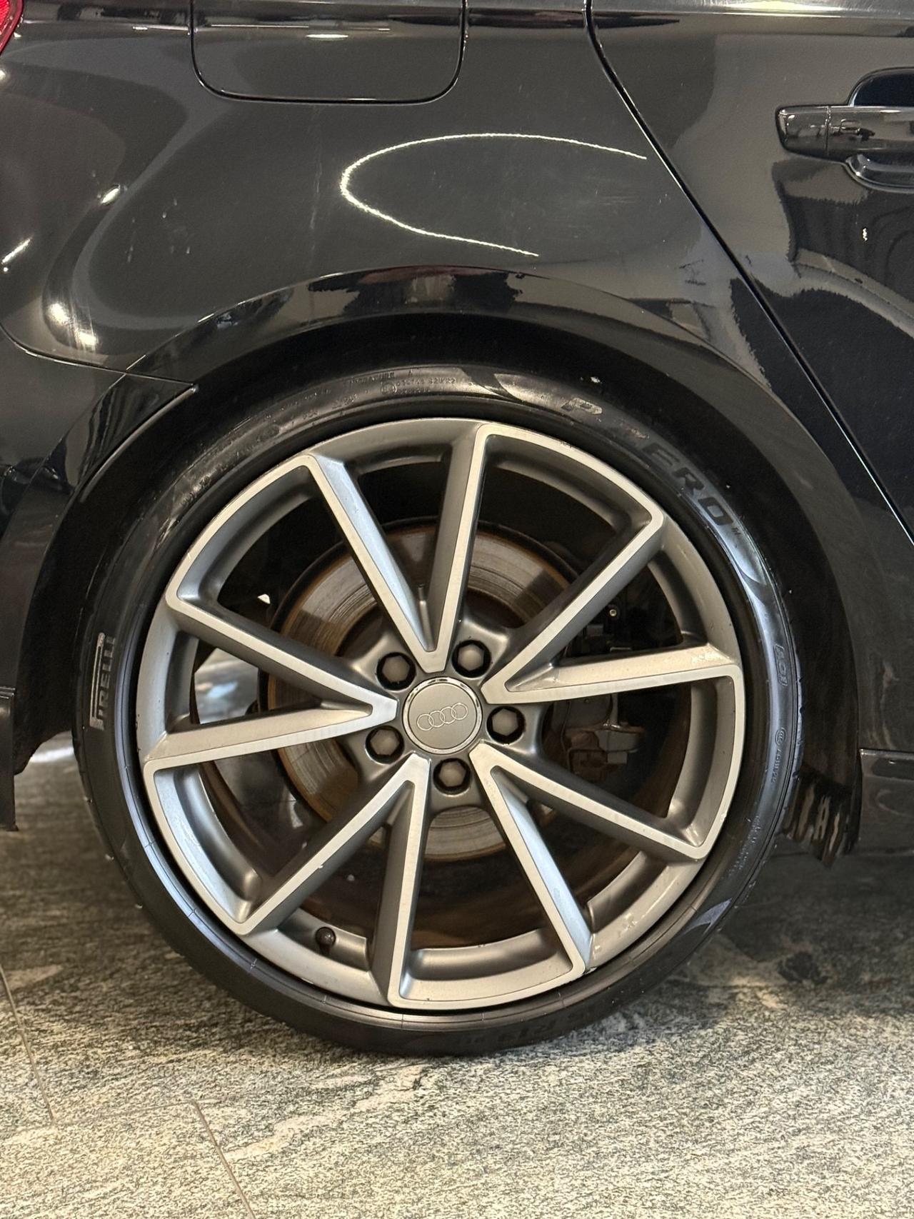 Audi S3 SPB 2.0 TFSI quattro S tronic
