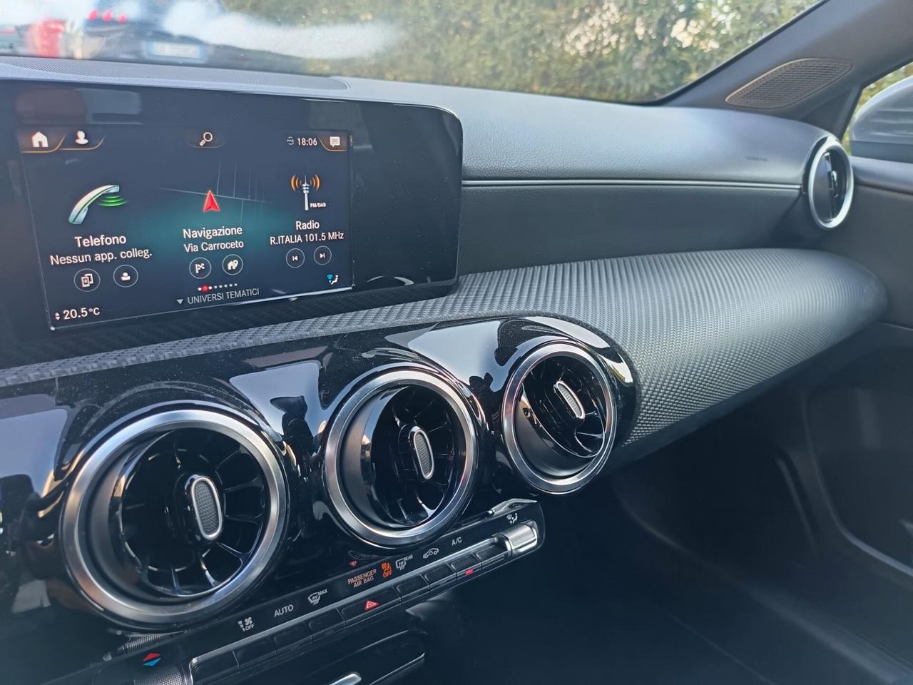Mercedes-benz A 200 d Automatic Premium