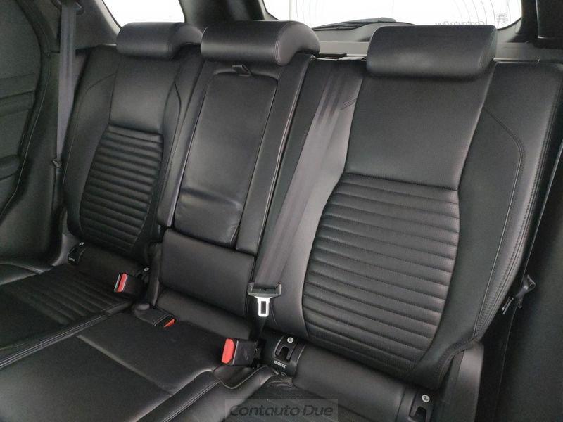 Land Rover Discovery Sport Discovery Sport 2.0d td4 mhev SE awd 163cv Black Pack N1 AUTOCARRO