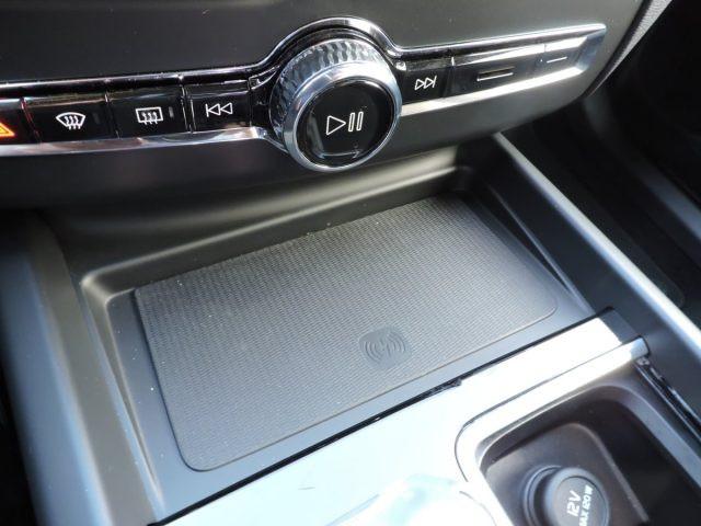 VOLVO XC60 B5 (benzina) AWD ULTRA DARK AUTOMATICA AZIENDALE