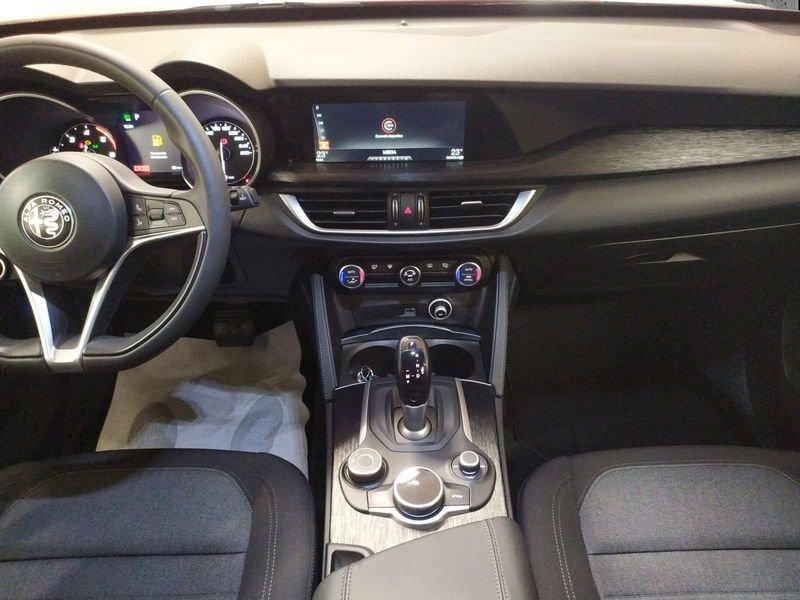 Alfa Romeo Stelvio 2.2 t Executive Q4 190cv auto my19