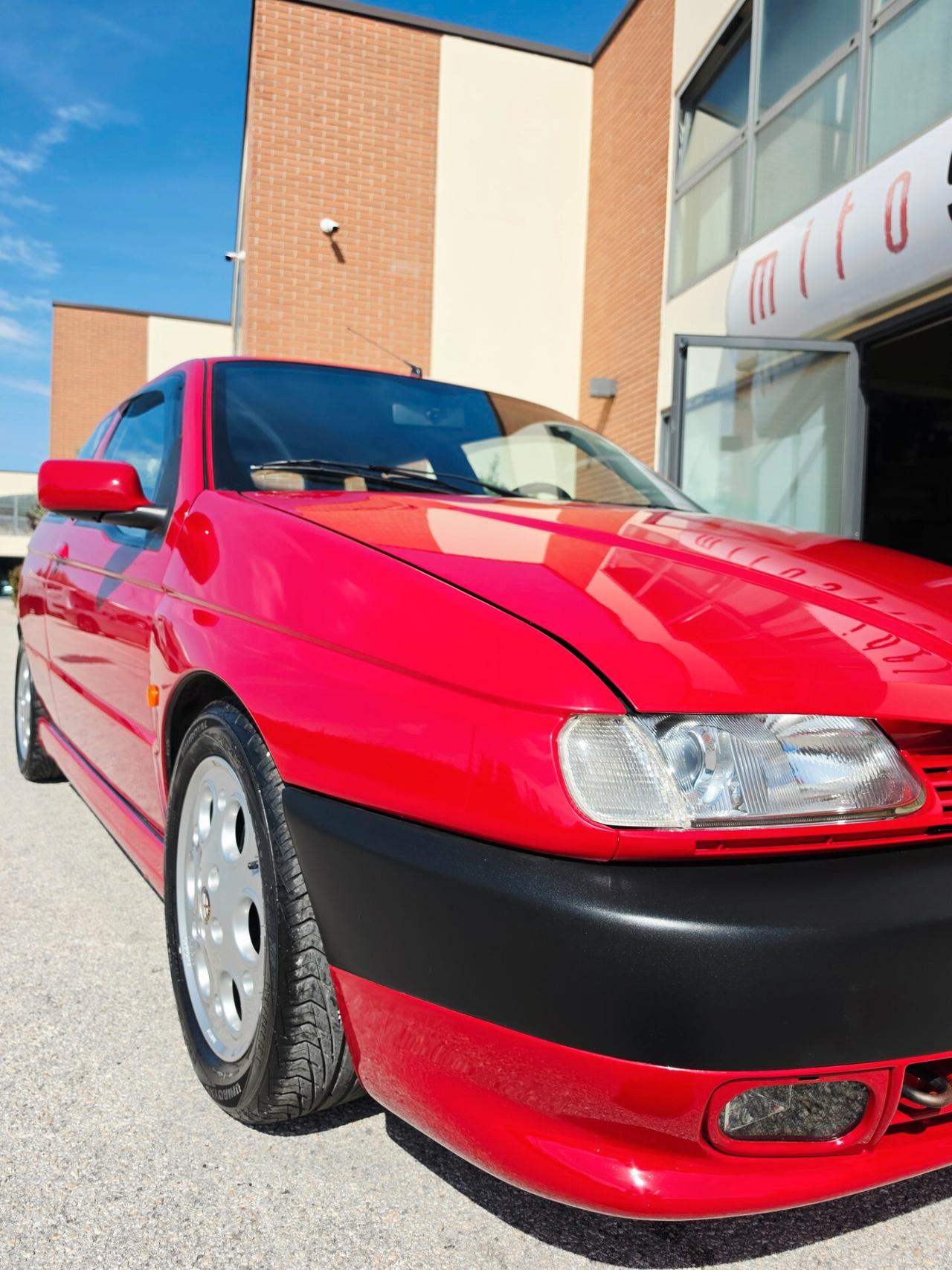 Alfa Romeo 145 2.0i 16V Quadrifoglio TOP Condition UNICOPROPRIETARIO