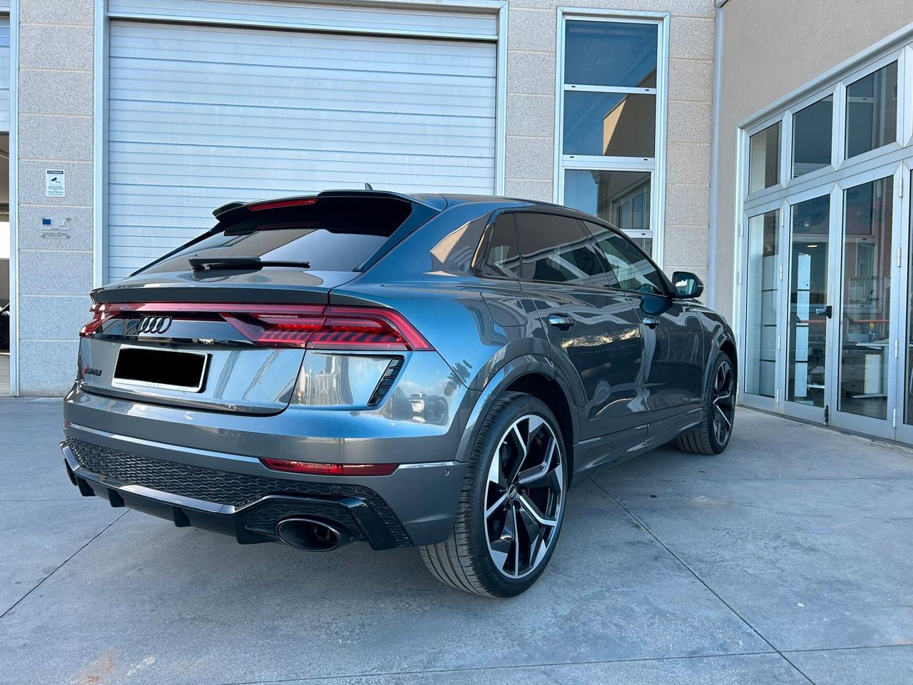 Audi RSQ8 TFSI V8 600CV quattro tiptronic