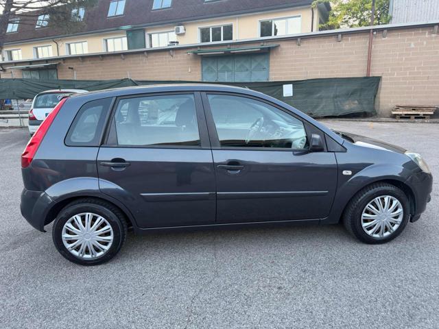FORD Fiesta 1.2 16V 5p. Ghia senza nessun lavoro da fare
