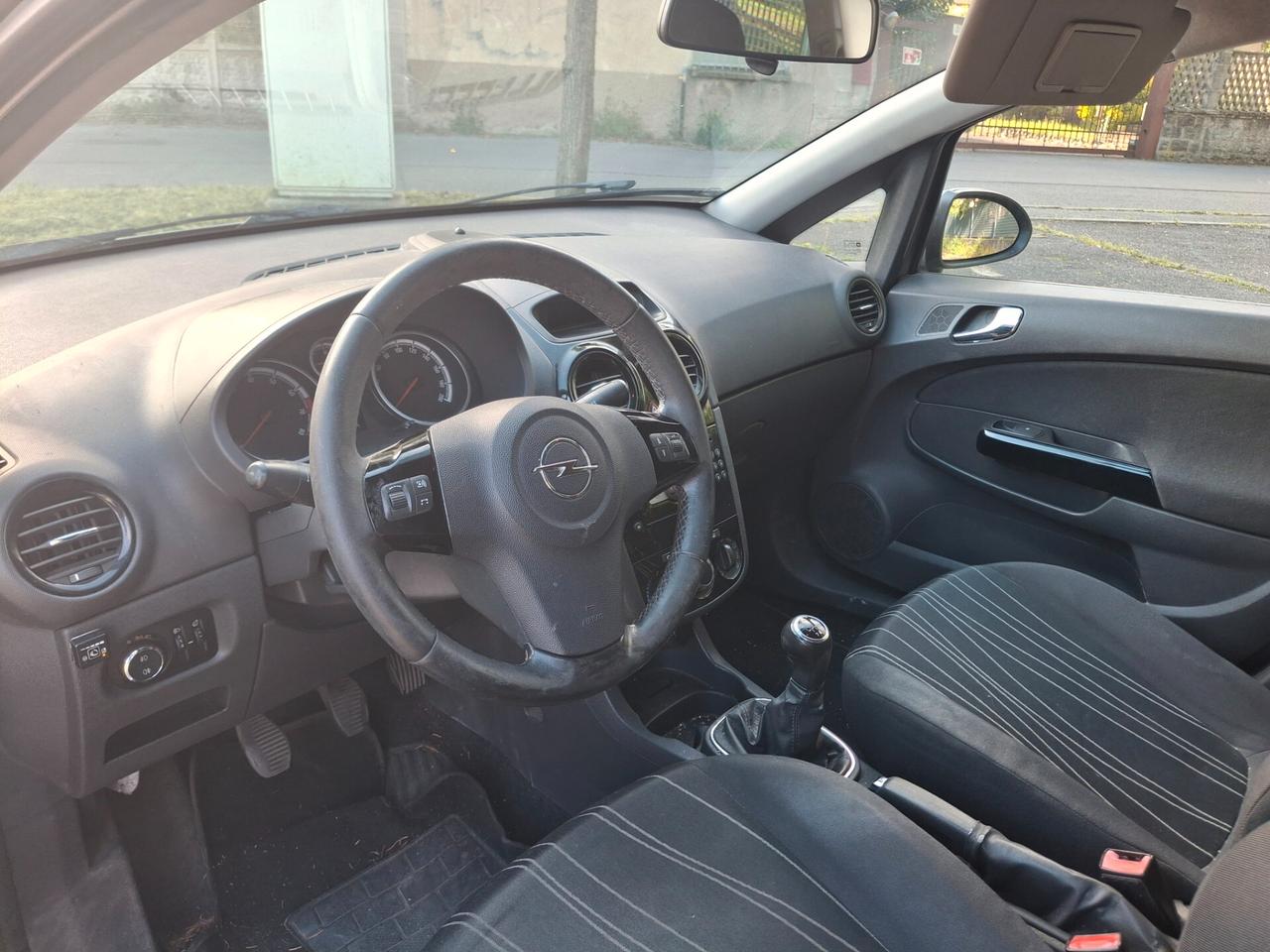 Opel Corsa 1.2 80CV 5 porte GPL-TECH Edition