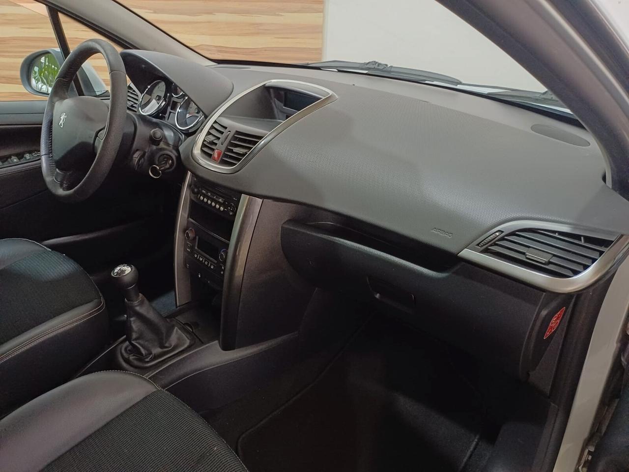 Peugeot 207 SW 1.6 HDi TETTO PANORAMICO - 2012