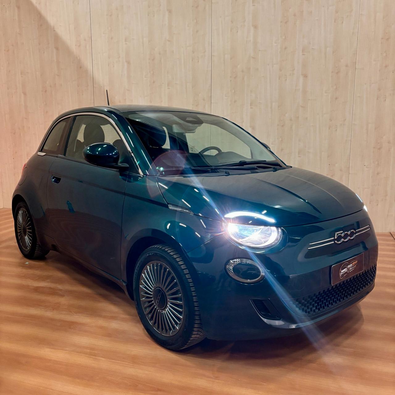 Fiat 500 500e Berlina 42 kWh Icon