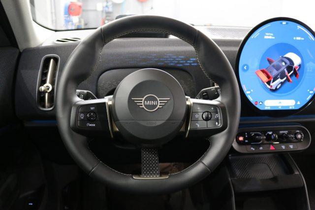 MINI Mini C Essential Countryman