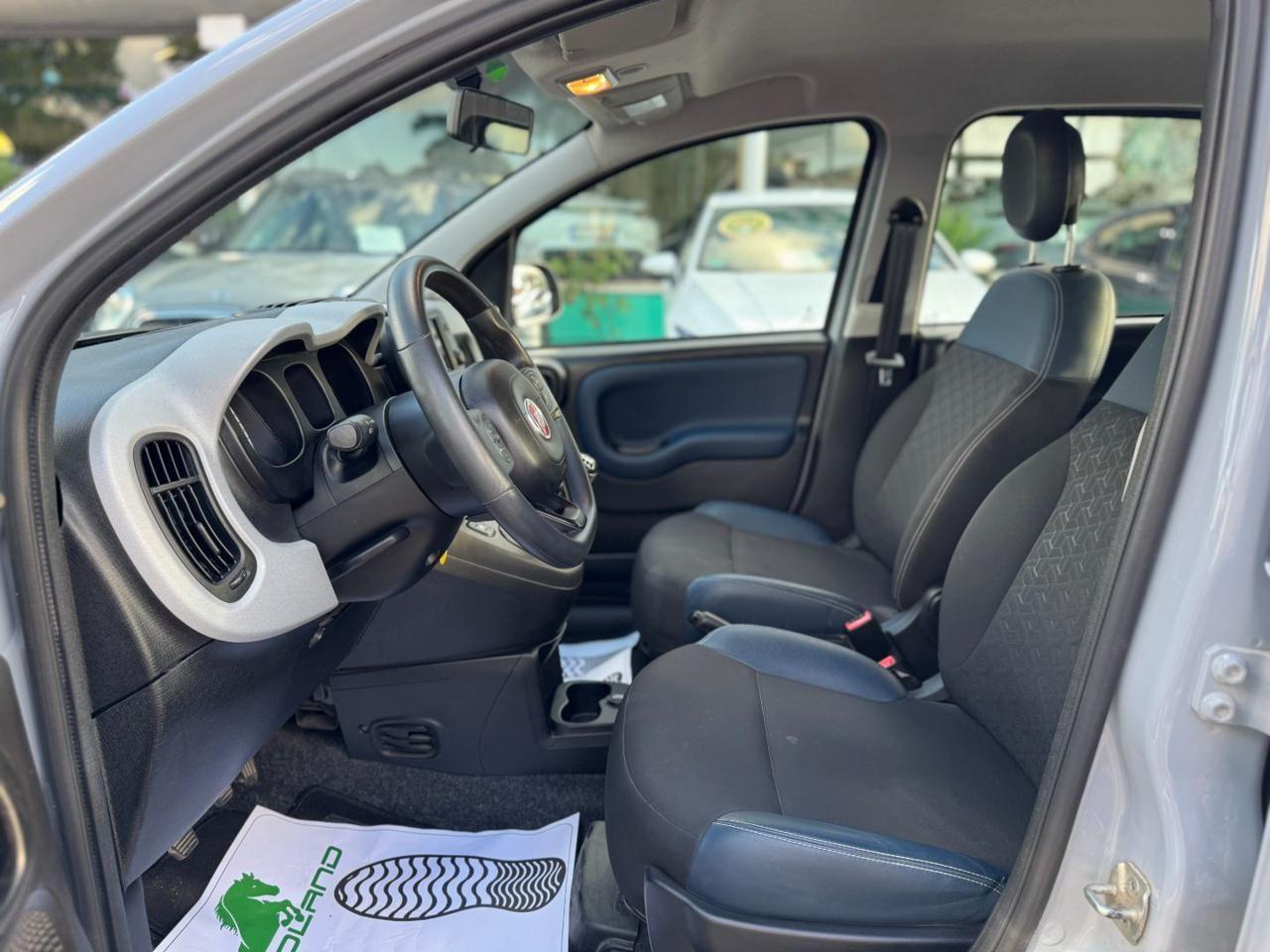 FIAT Panda Cross 1.0 FireFly S&S Hybrid UniPro UConnect 7 Pollici