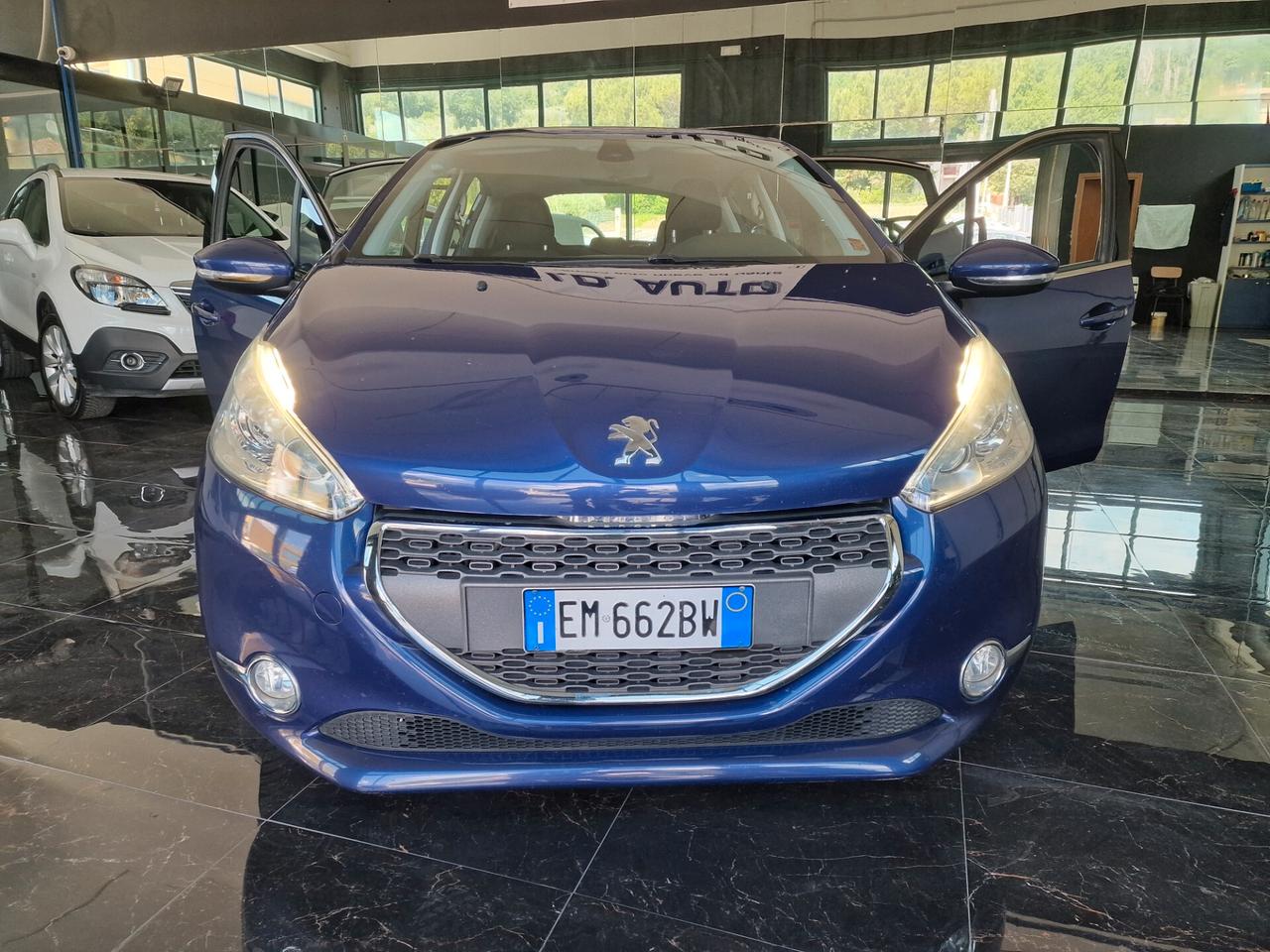 Peugeot 208 1.6 e-HDi 115 CV Stop&Start 5 porte Allure