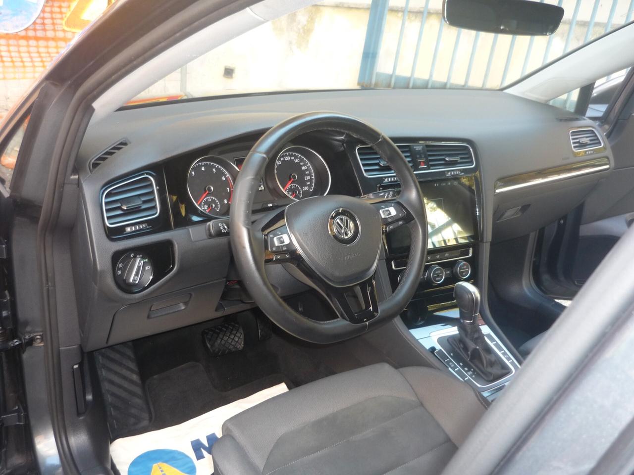 Volkswagen Golf 1.4 TGI DSG 5p. Business BlueMotion