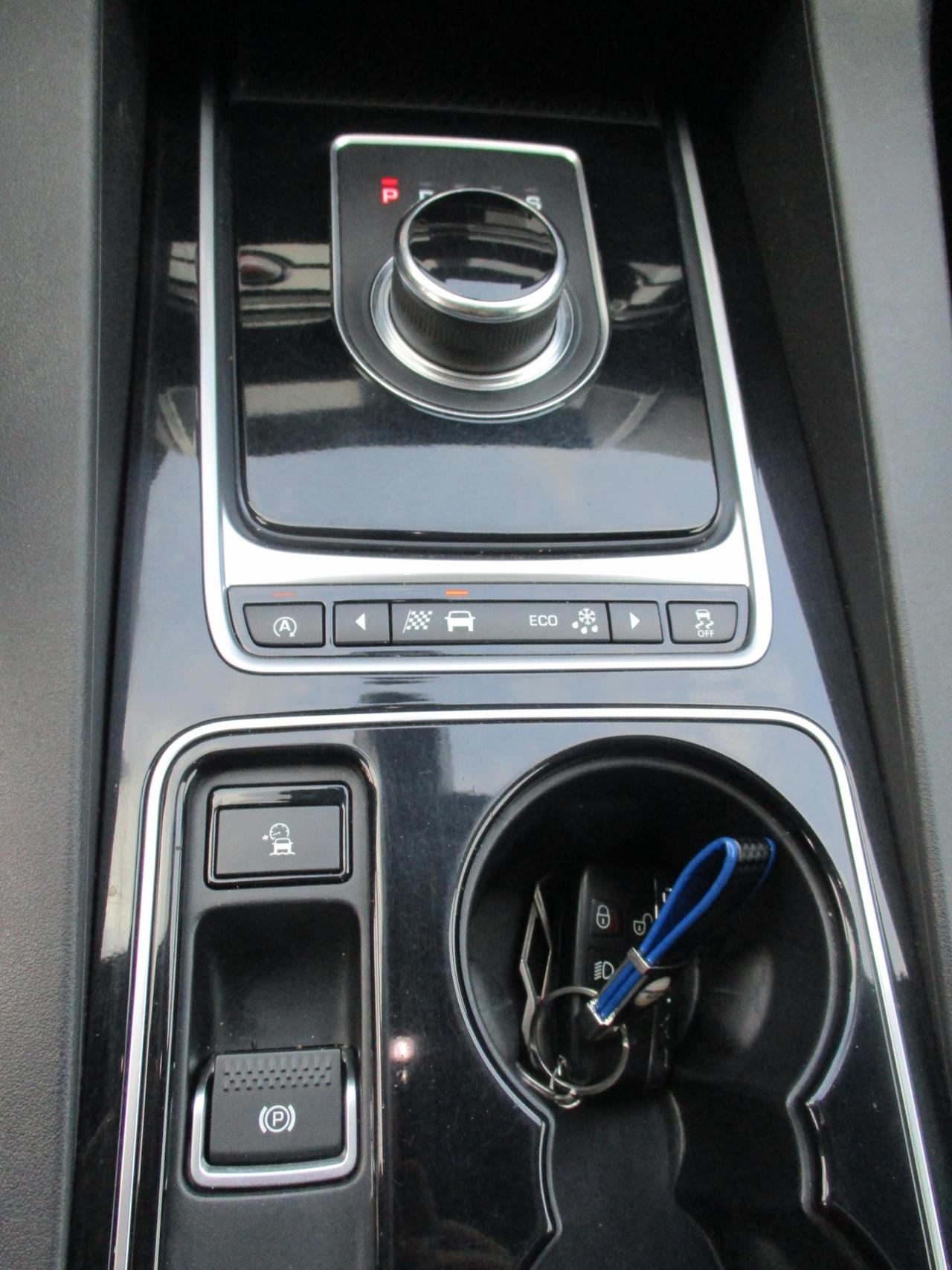 Jaguar F-Pace 2.0d R-Sport awd 180cv auto * MOTORE NUOVO*