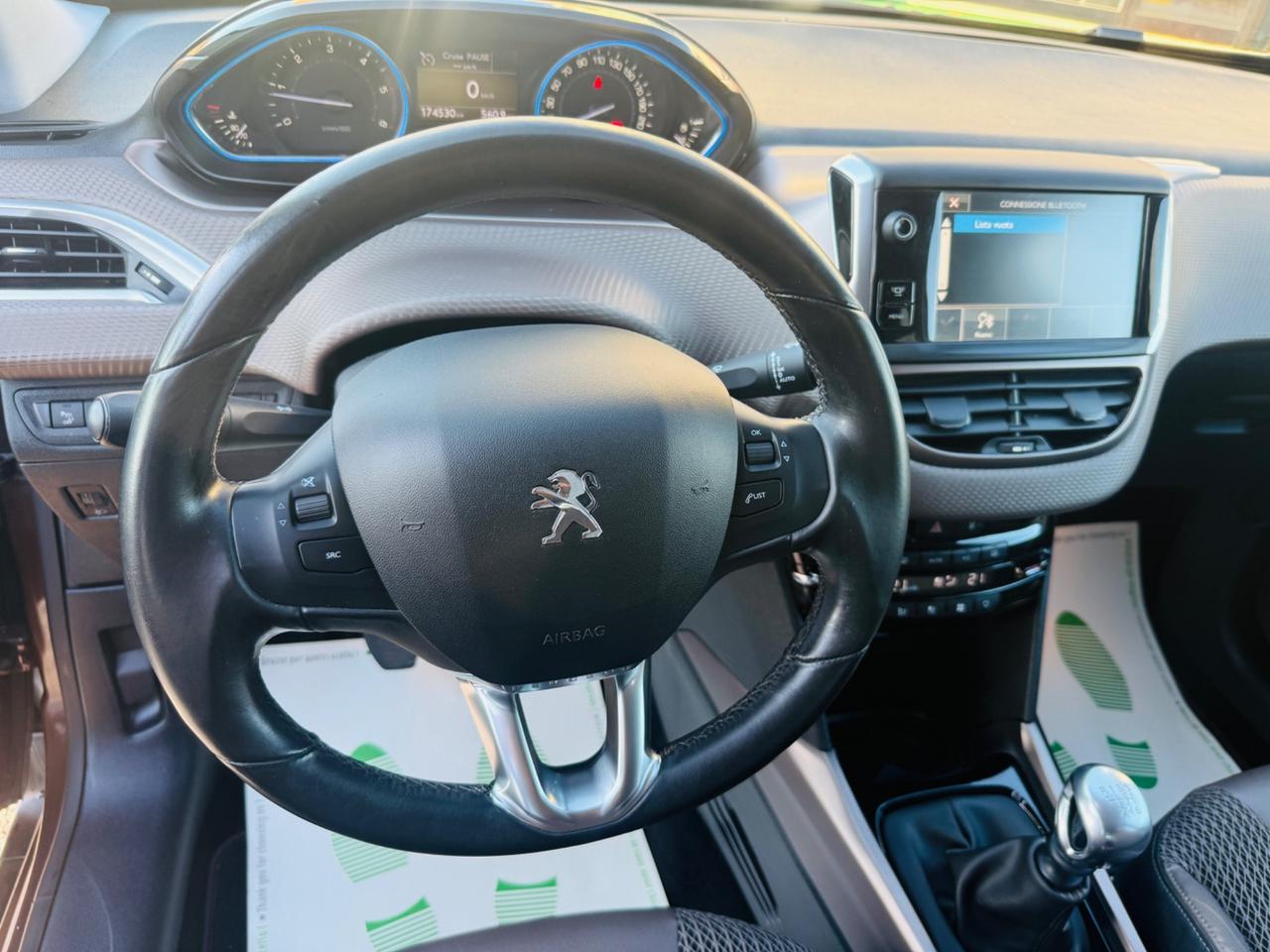 Peugeot 2008 1.6 e-HDi 115 CV Stop&Start Allure