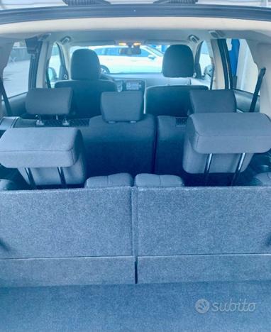 MITSUBISHI Outlander 2.2 DI-D 4WD Instyle AUT.