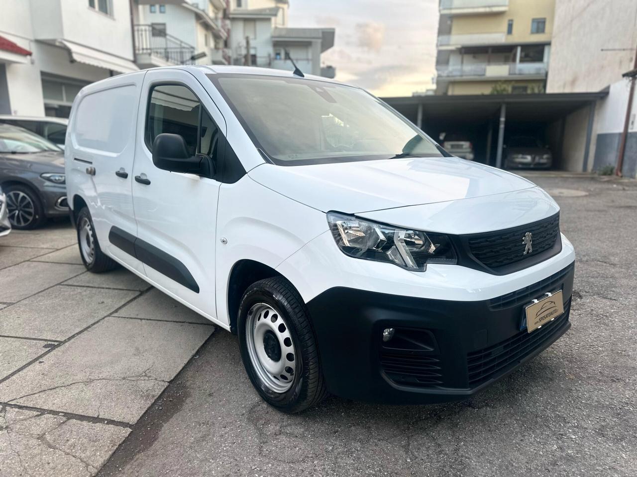 PEUGEOT PARTNER 1.5 HDI 131 CV 3 POSTI