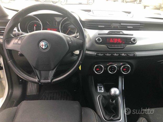 ALFA ROMEO Giulietta 1.6 JTDm-2 105 CV Distincti