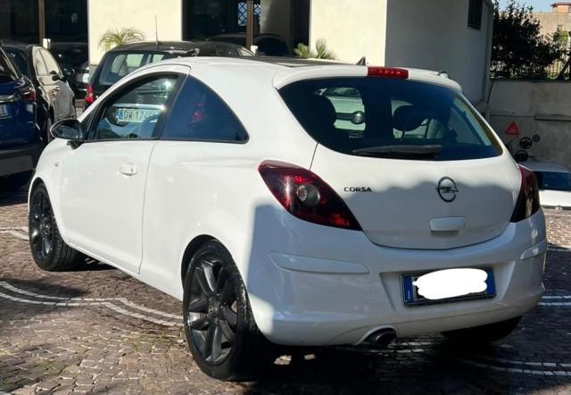 OPEL Corsa 1.2 16V 3 porte B-color