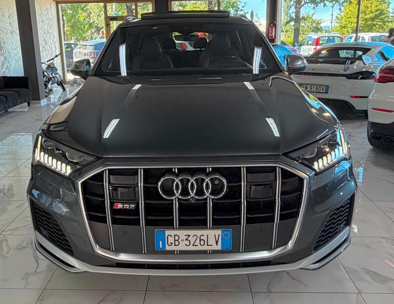 Audi SQ7 IVA ESPOSTA+GANCIO TRAINO+7 POSTI