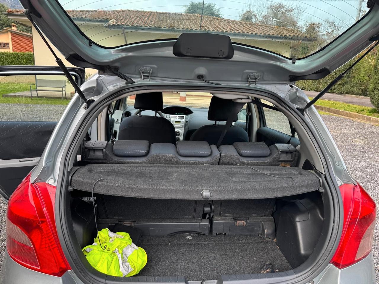 Toyota Yaris 1.0 5 porte Sol