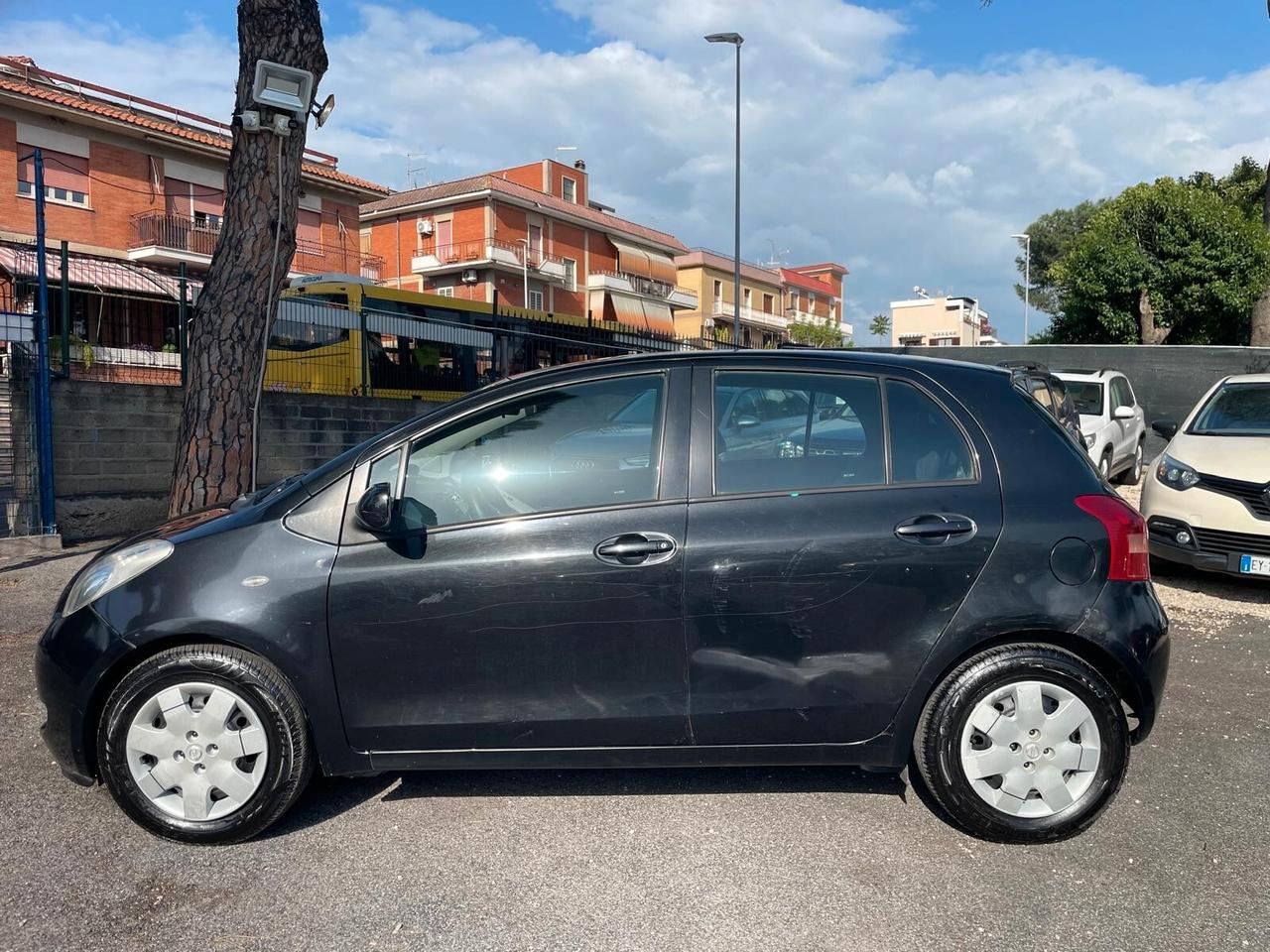 Toyota Yaris 1.3 5 porte