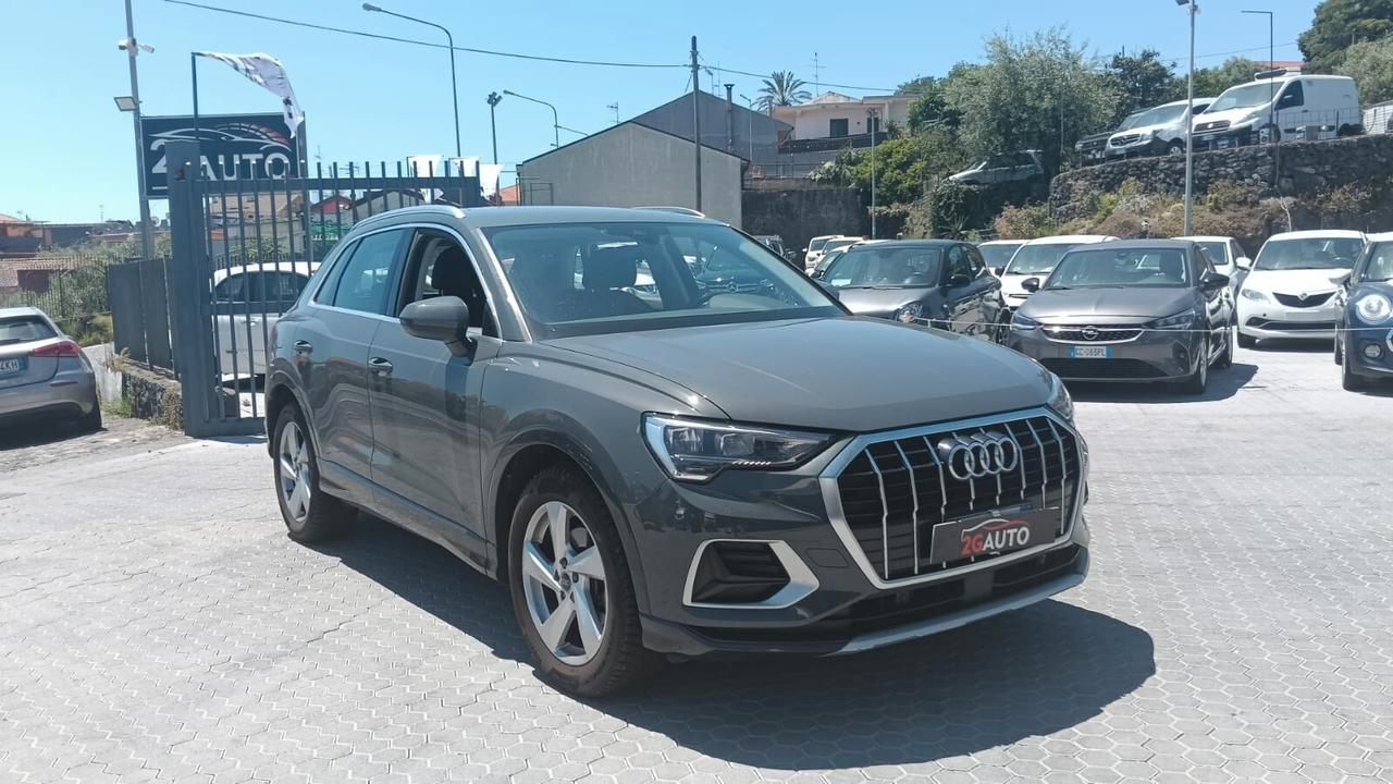 Audi Q3 35 TDI S tronic Business Advanced