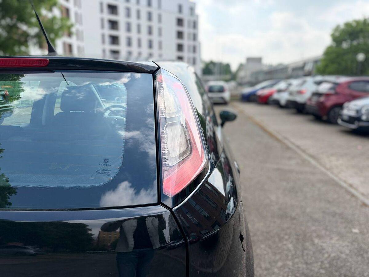 Fiat Punto 1.3 mjt 16v Young 75cv 5p