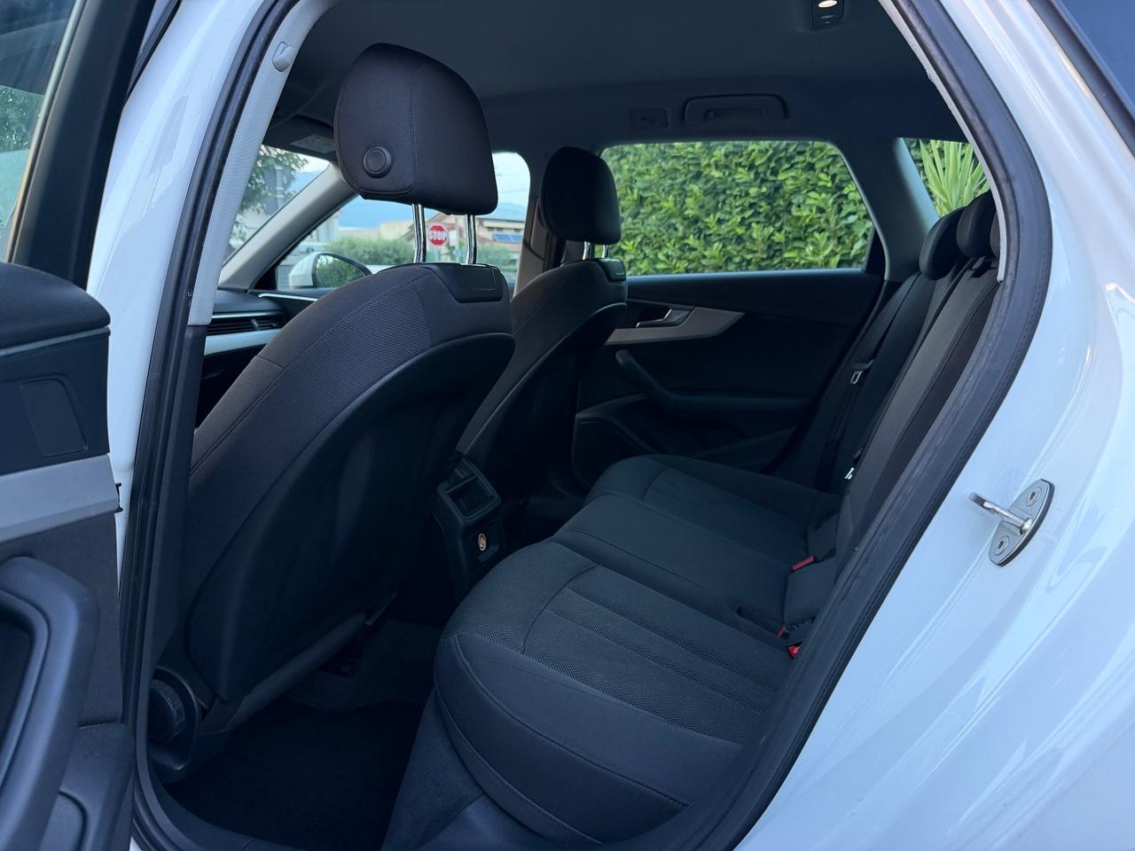 Audi A4 2.0 TDI 150 CV ULTRA EURO6