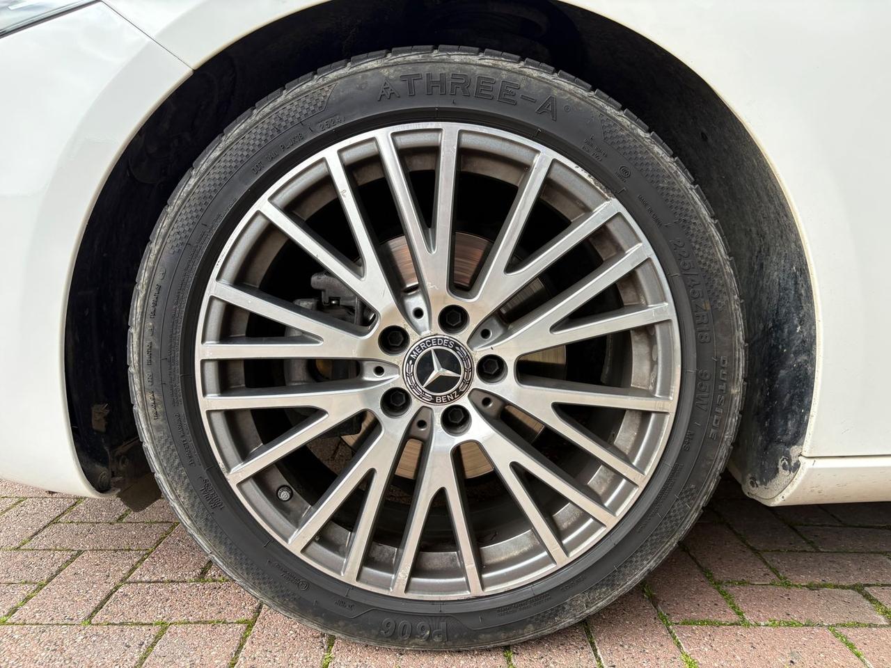 Mercedes-Benz A 180 Business Plus A 180 D #9757