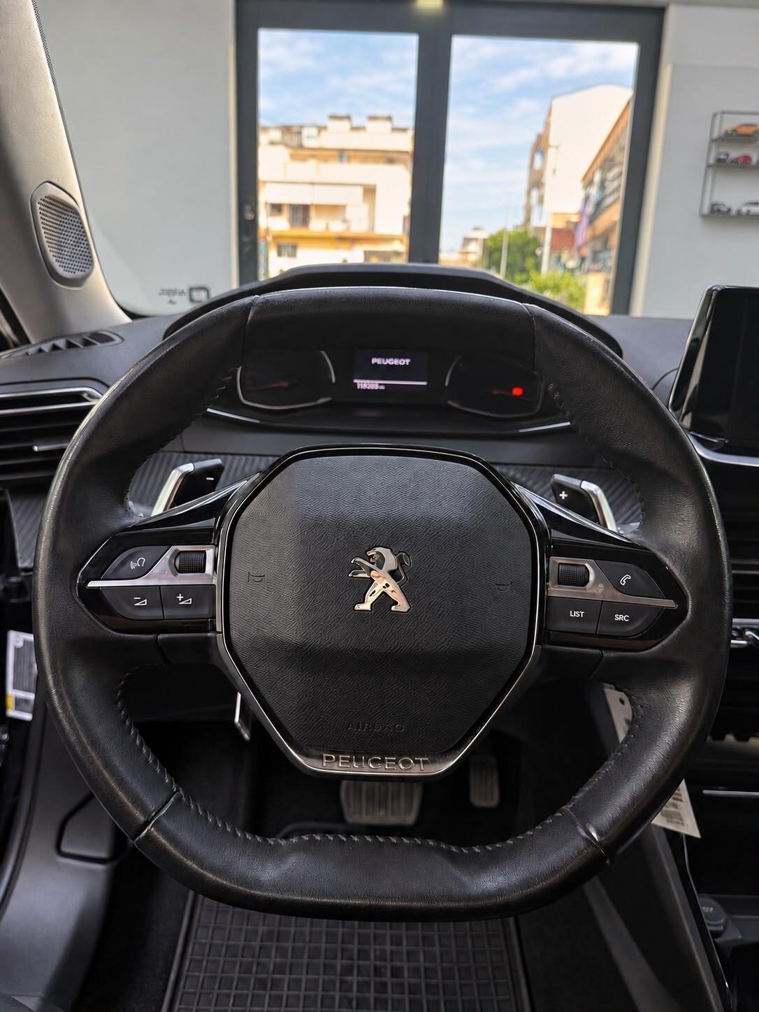 Peugeot 2008 1.5 diesel 130 CV S&S EAT8 Allure