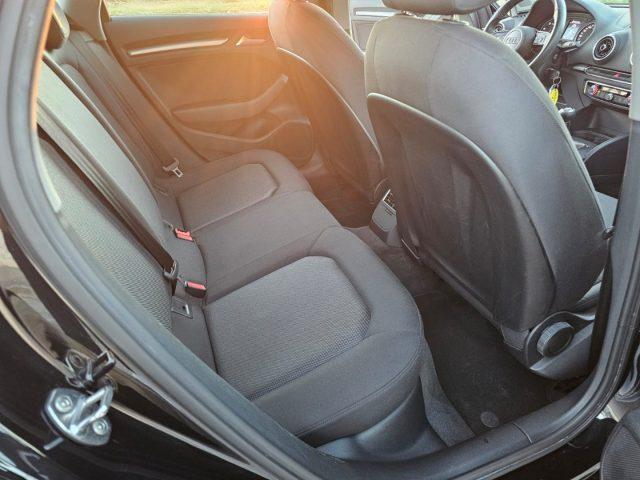AUDI A3 30 TDI Business Sportback