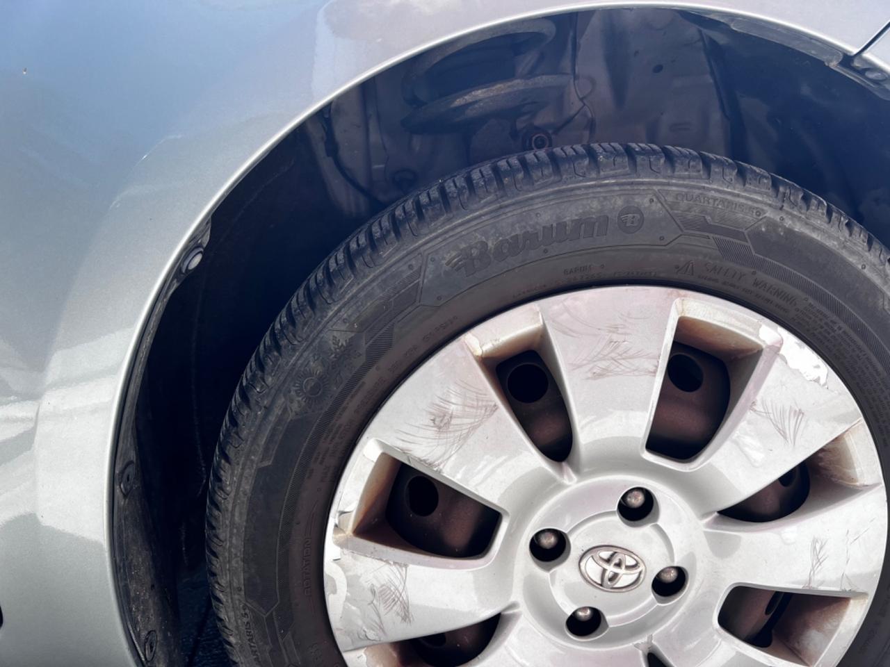 Toyota Yaris 1.0 5 porte Sol