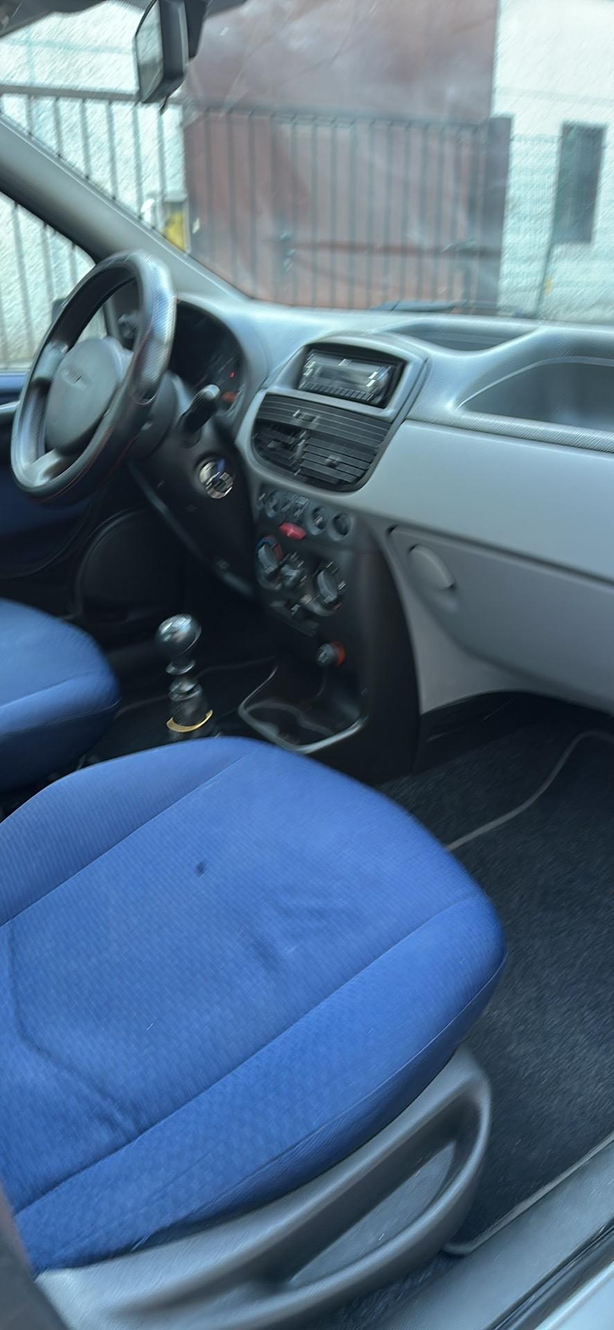 Fiat Punto 1.2i cat 5 porte ELX